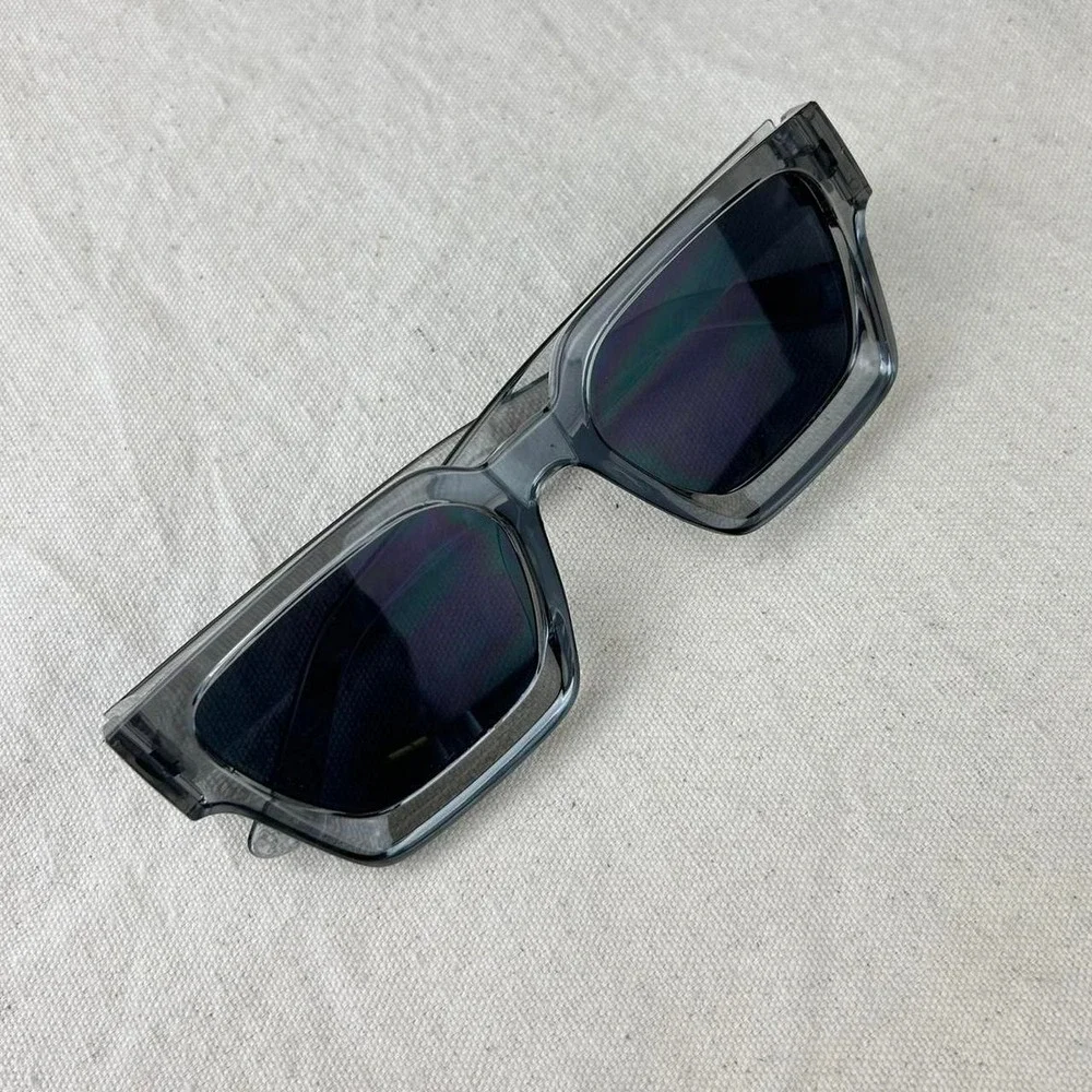 Vintage Y2K surfer style black squared sunglasses cyber grunge techno